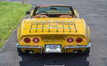 Chevrolet-Corvette-1972-2-Door-4