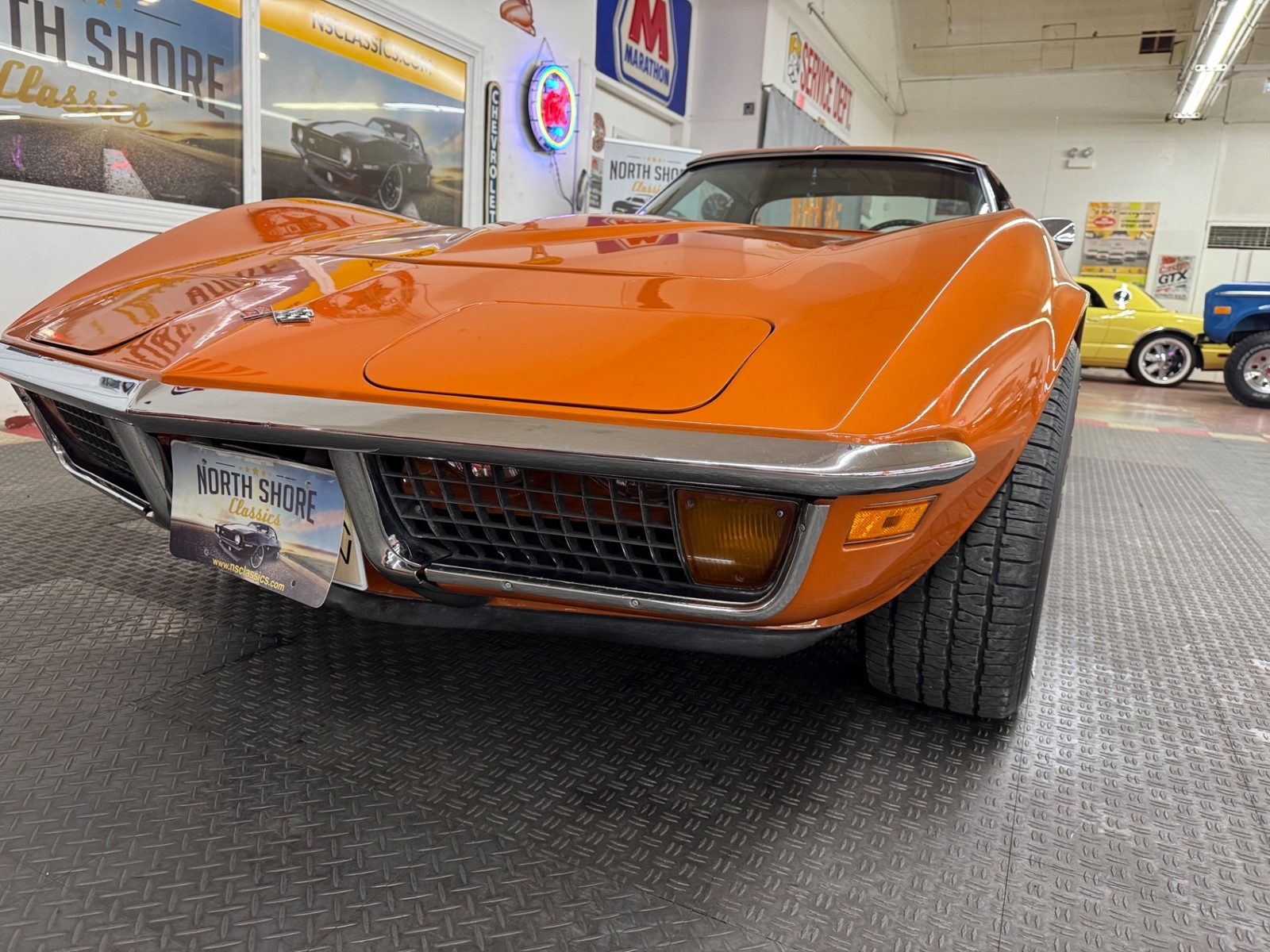 Chevrolet-Corvette-1972-2-door-8