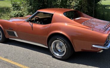 Chevrolet-Corvette-1972-3