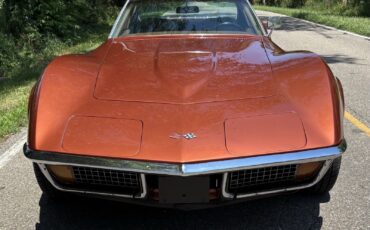 Chevrolet-Corvette-1972-5