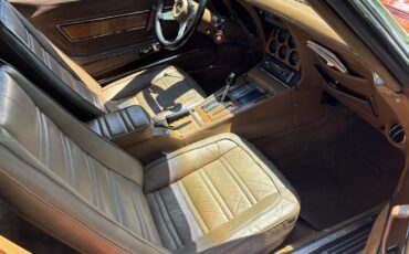 Chevrolet-Corvette-1972-9