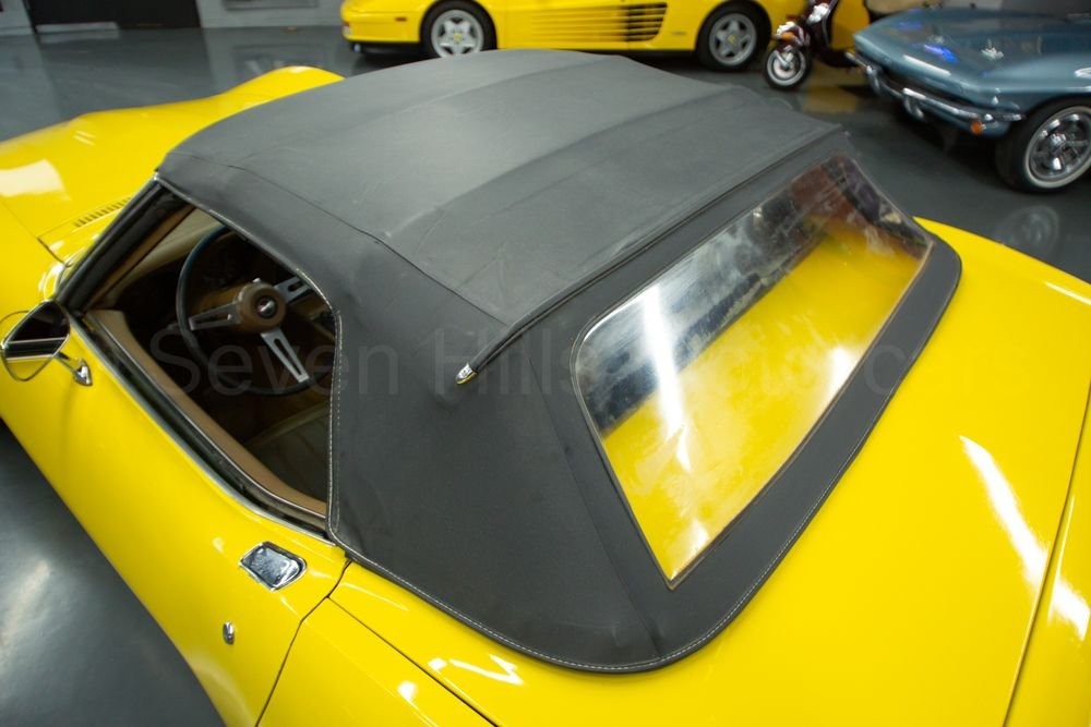 Chevrolet-Corvette-1972-Convertible-13