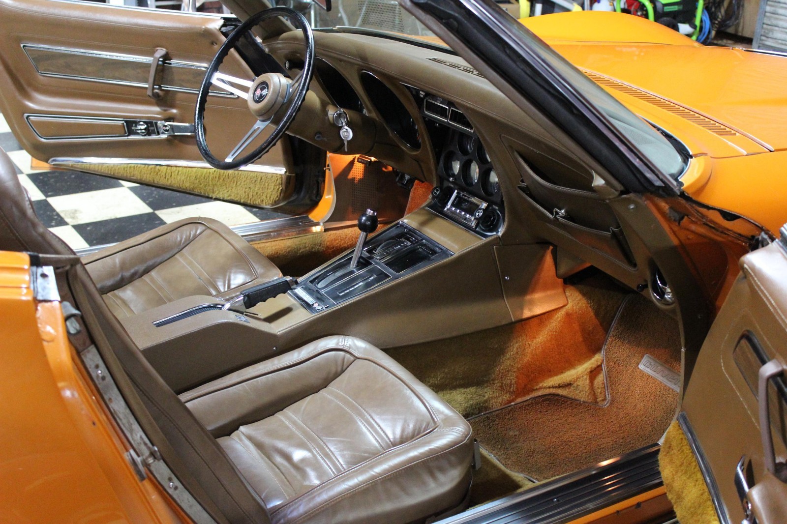Chevrolet-Corvette-1972-Convertible-19