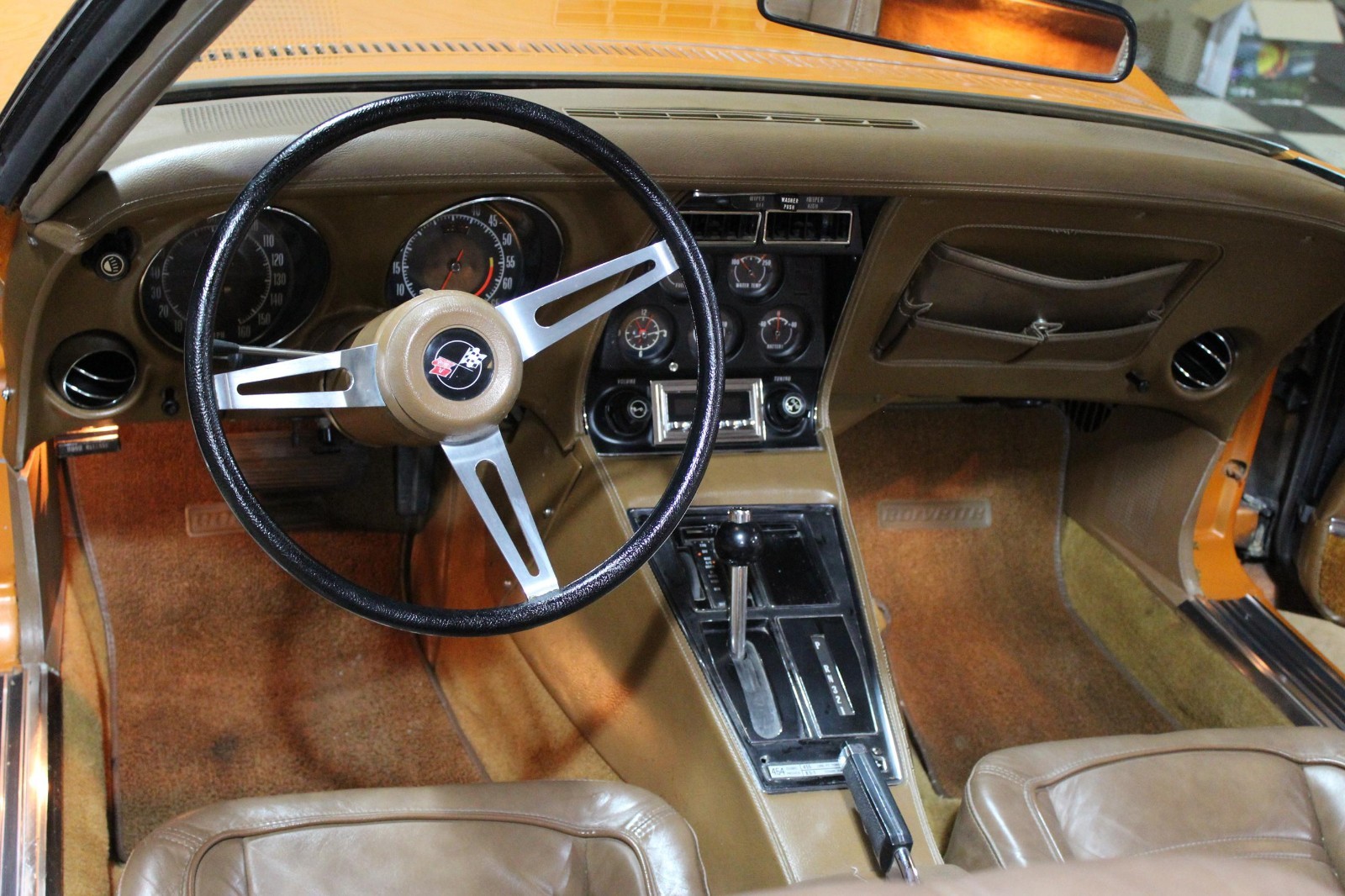 Chevrolet-Corvette-1972-Convertible-21