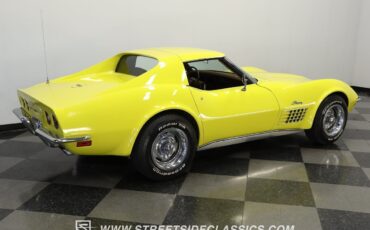 Chevrolet-Corvette-1972-Coupe-11