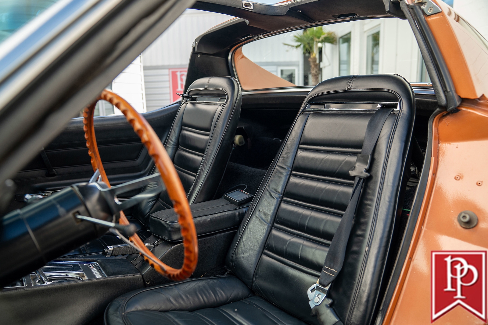 Chevrolet-Corvette-1972-Coupe-14