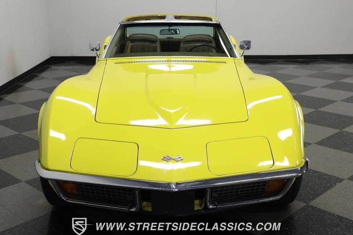 Chevrolet-Corvette-1972-Coupe-15