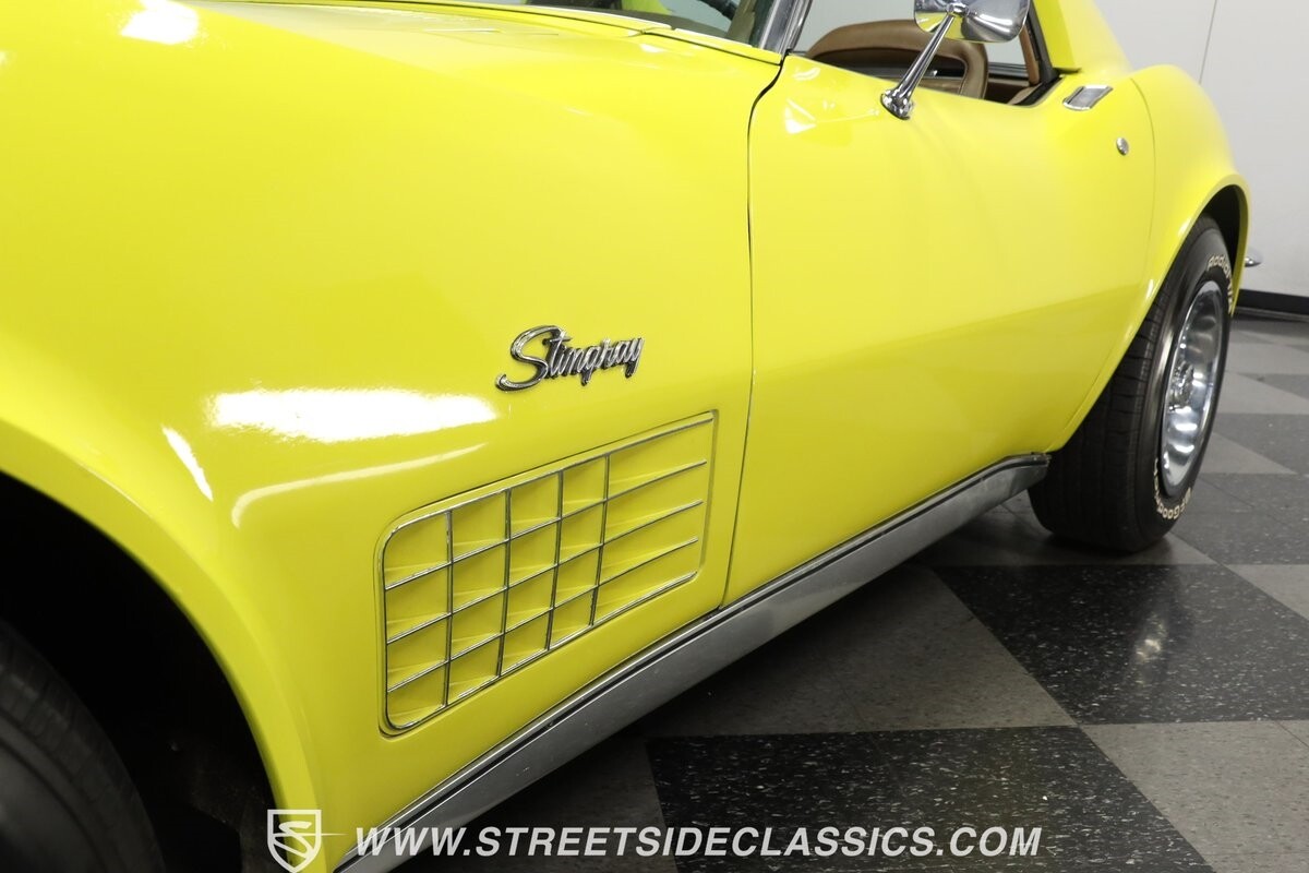 Chevrolet-Corvette-1972-Coupe-21