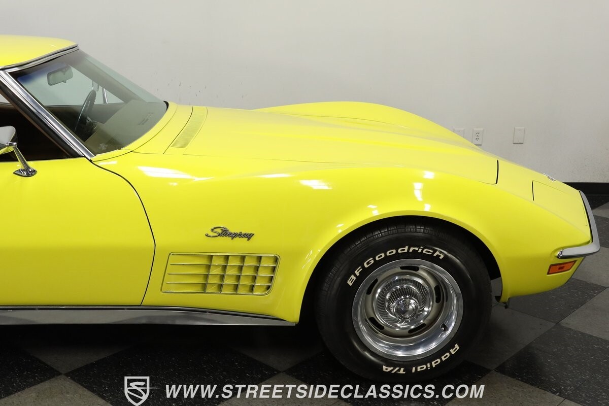Chevrolet-Corvette-1972-Coupe-28