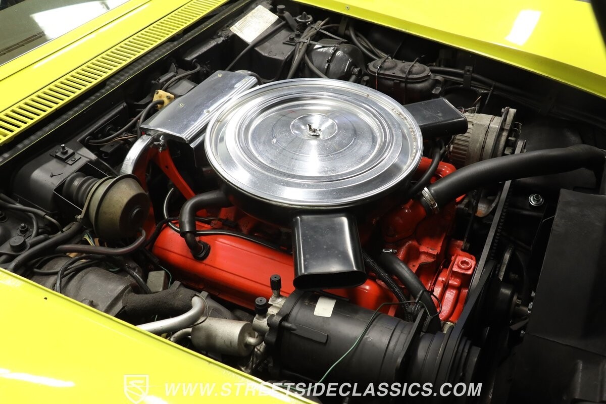 Chevrolet-Corvette-1972-Coupe-31