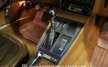 Chevrolet-Corvette-1972-Coupe-39