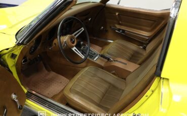 Chevrolet-Corvette-1972-Coupe-4