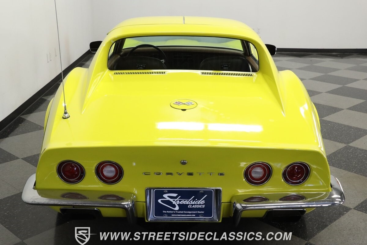 Chevrolet-Corvette-1972-Coupe-8