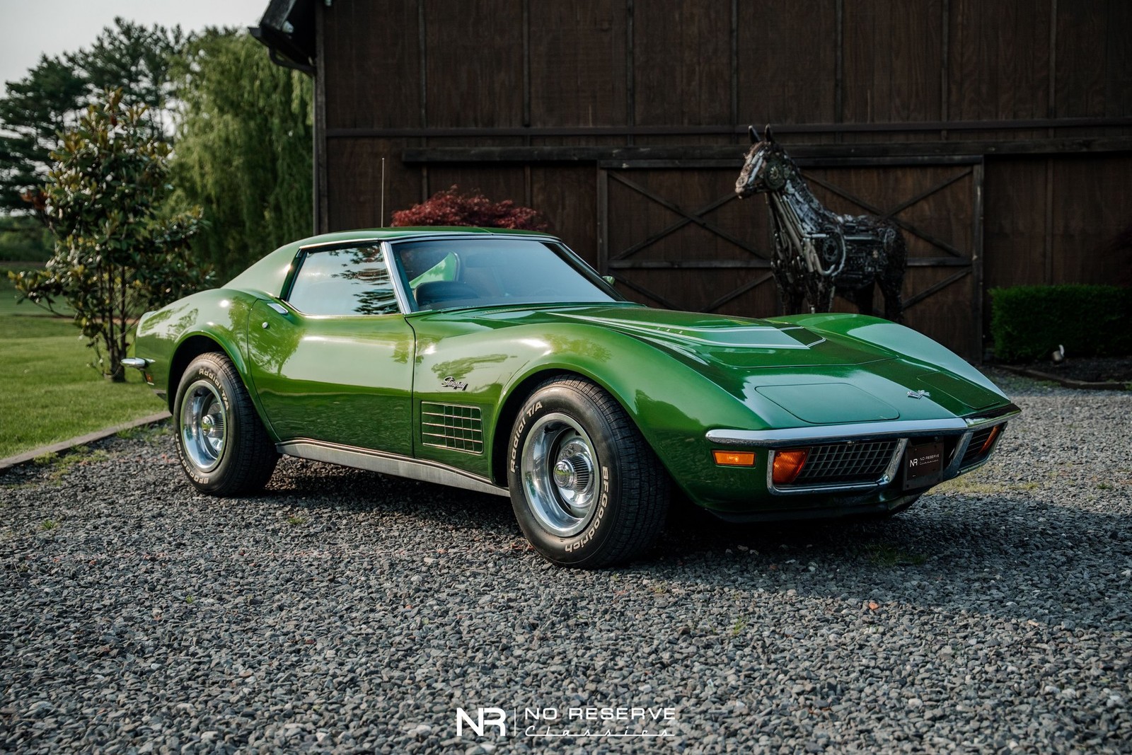 Chevrolet-Corvette-1972-Other-11
