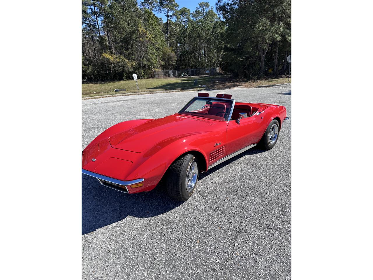 Chevrolet-Corvette-1972-Red-Red-16