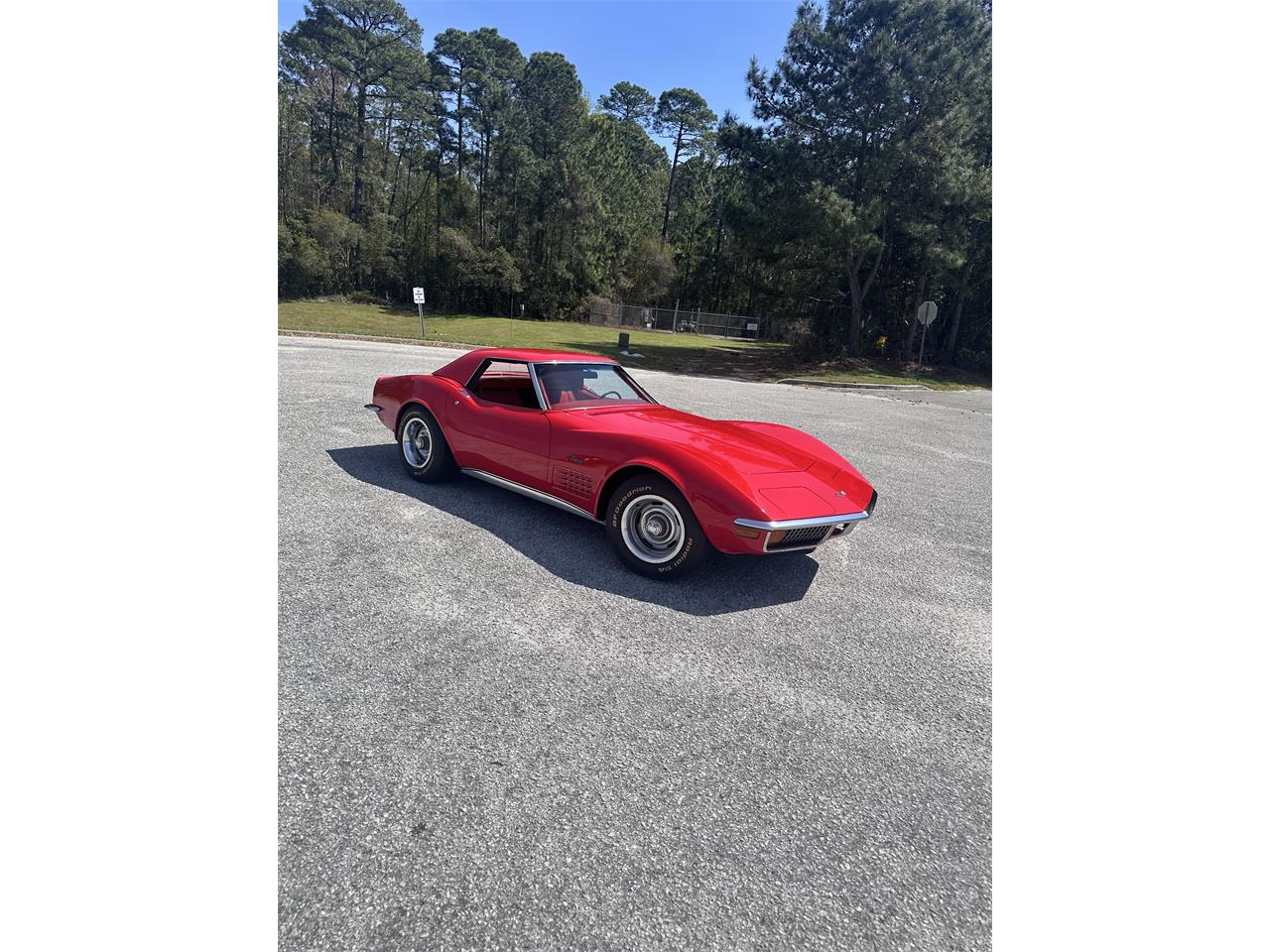 Chevrolet-Corvette-1972-Red-Red-18