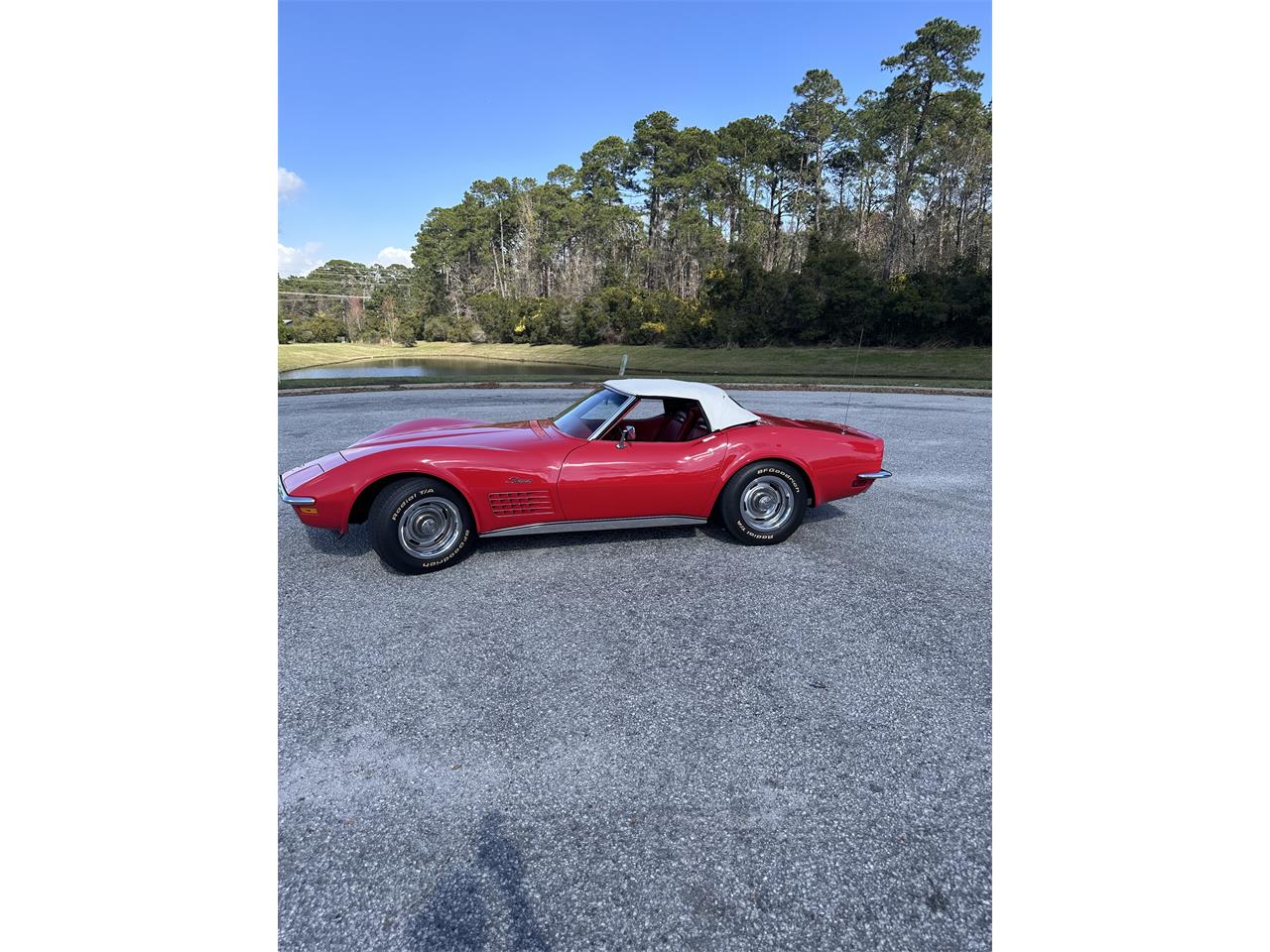 Chevrolet-Corvette-1972-Red-Red-25