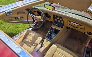 Chevrolet-Corvette-1973-Burgundy-Saddle-11