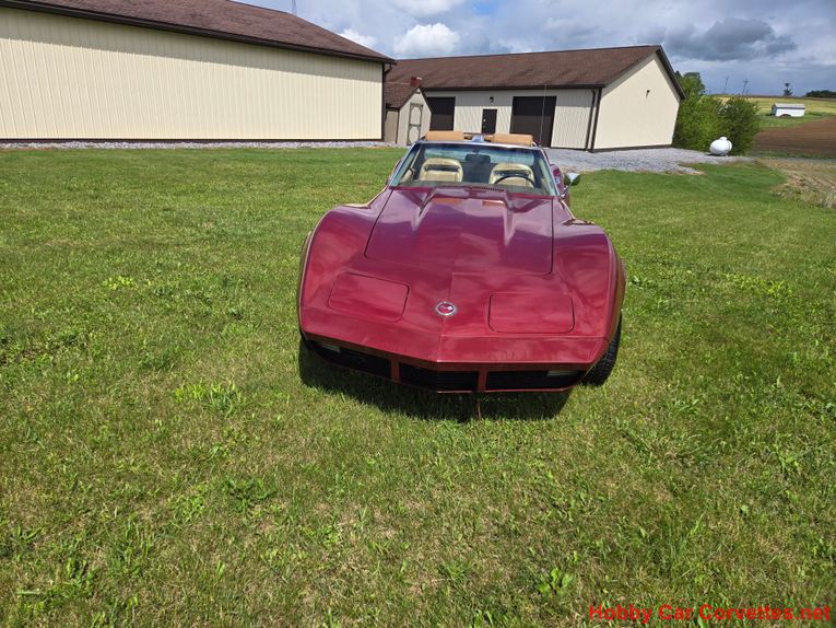 Chevrolet-Corvette-1973-Burgundy-Saddle-16