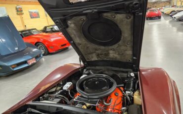 Chevrolet-Corvette-1973-Burgundy-Saddle-23