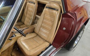 Chevrolet-Corvette-1973-Burgundy-Saddle-37