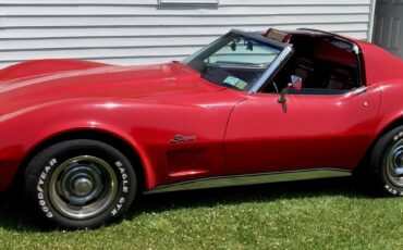 Chevrolet-Corvette-1973-Coupe-2
