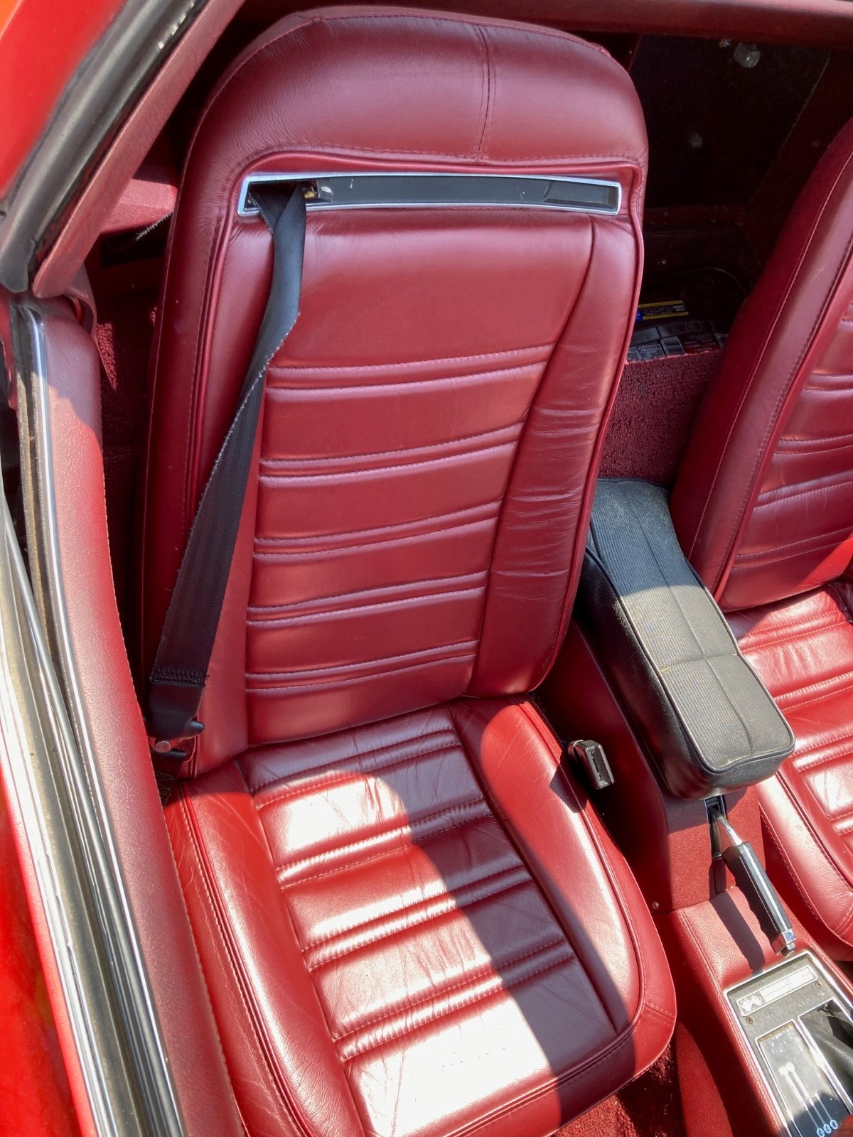 Chevrolet-Corvette-1973-Coupe-9