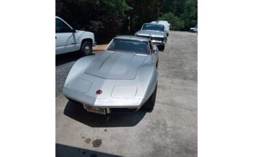 Chevrolet-Corvette-1973-Gray-Red-9