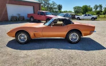 Chevrolet-Corvette-1973-Orange-Tan-2