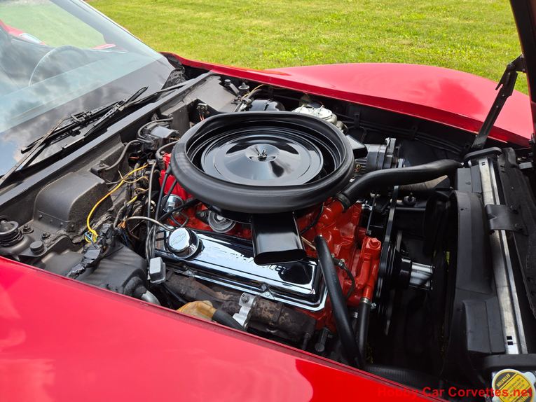Chevrolet-Corvette-1973-Red-BlACK-1