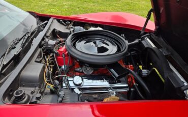 Chevrolet-Corvette-1973-Red-BlACK-2