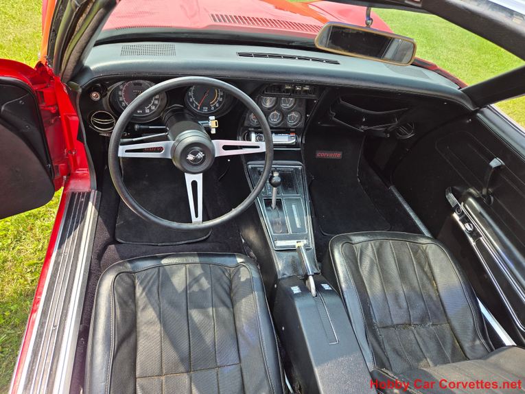 Chevrolet-Corvette-1973-Red-BlACK-6