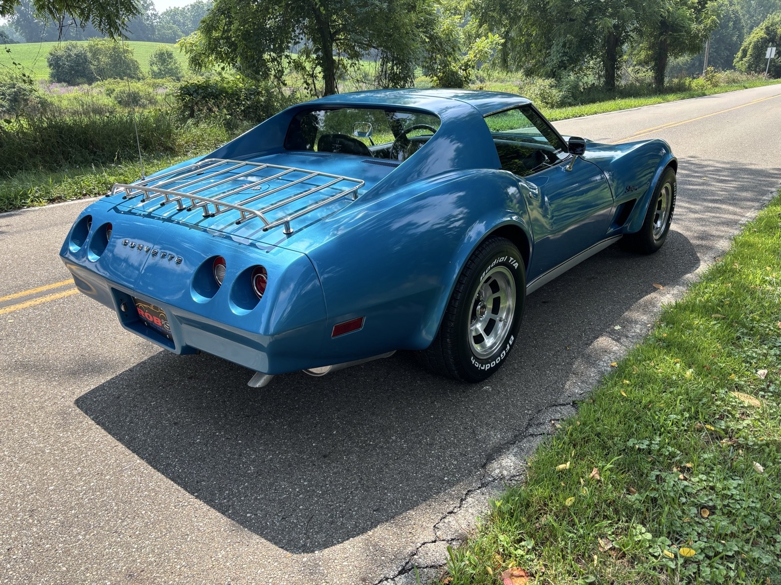 Chevrolet-Corvette-1974-10