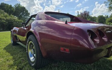 Chevrolet-Corvette-1974-12
