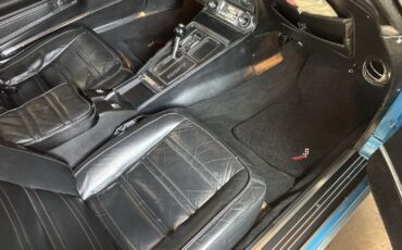 Chevrolet-Corvette-1974-15
