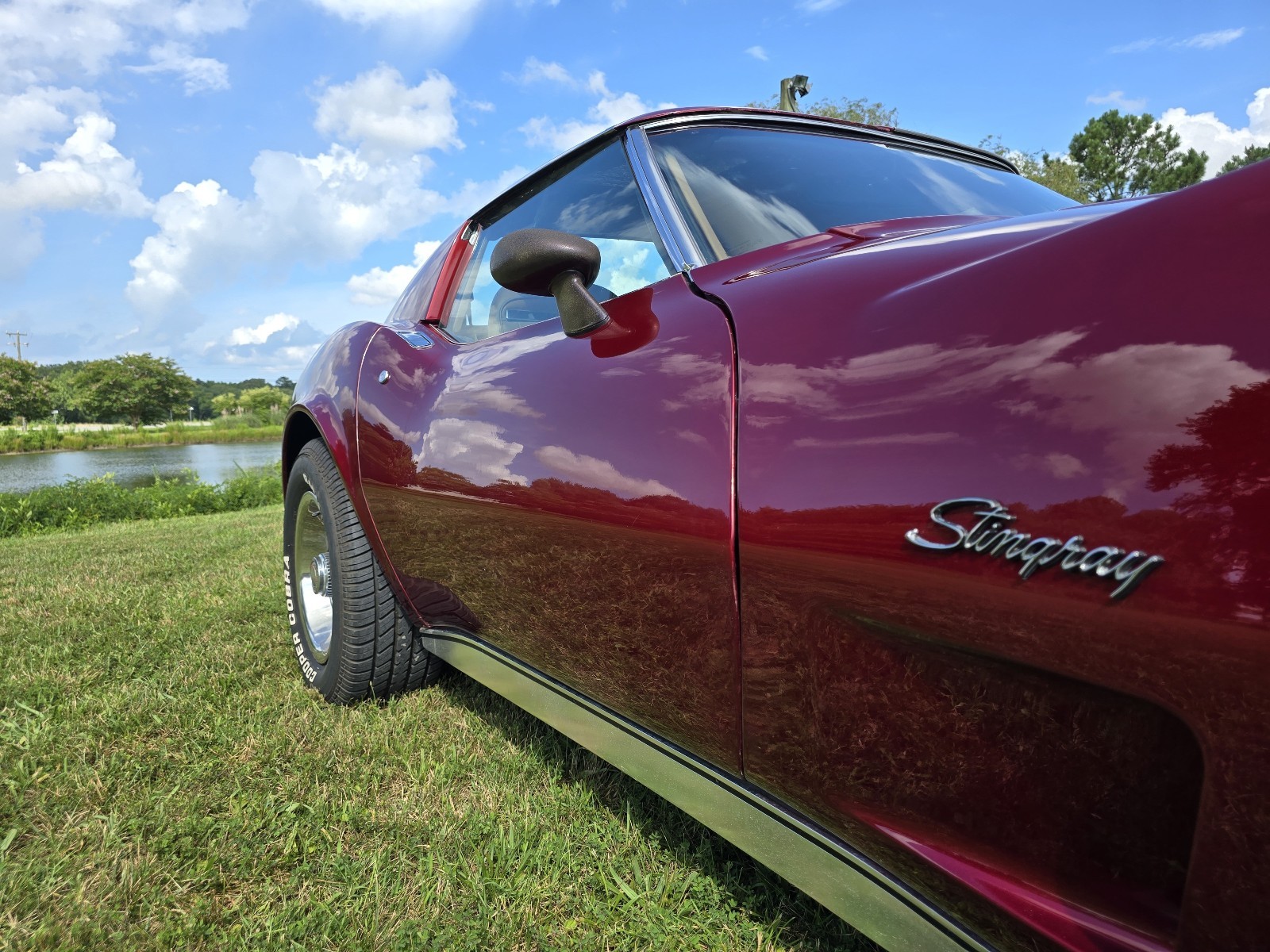 Chevrolet-Corvette-1974-22