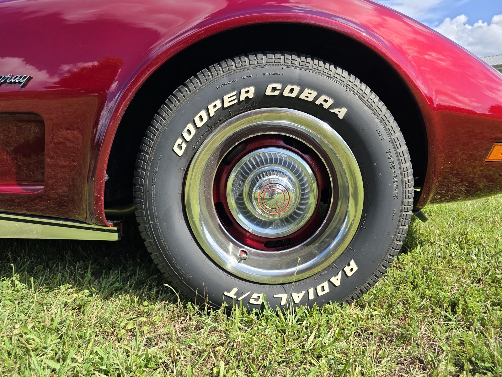 Chevrolet-Corvette-1974-28