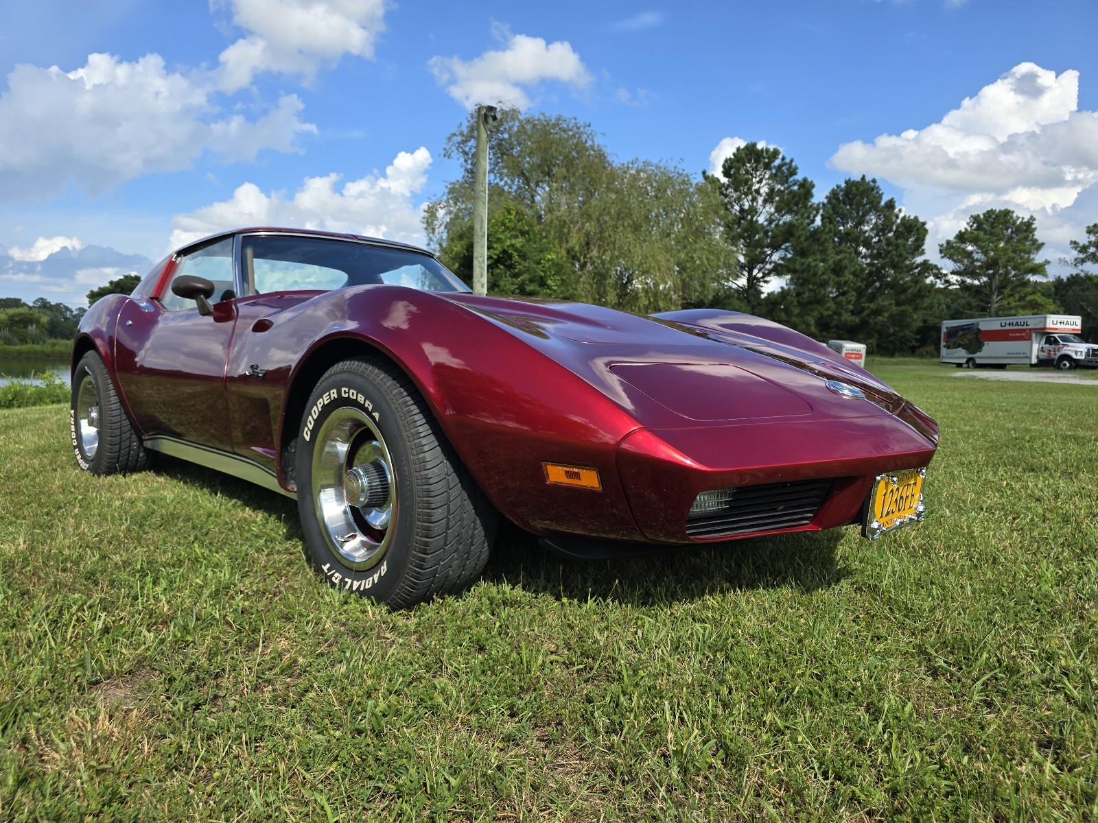 Chevrolet-Corvette-1974-8
