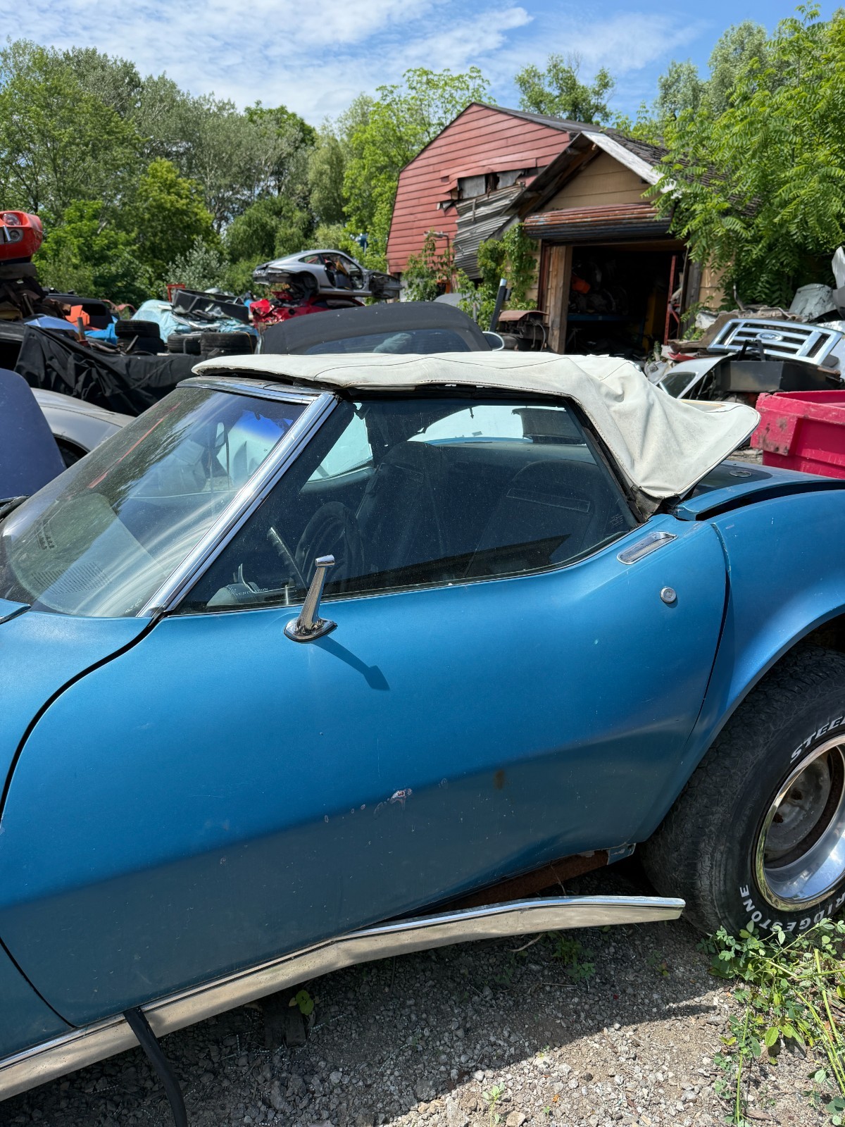 Chevrolet-Corvette-1974-Coupe-1
