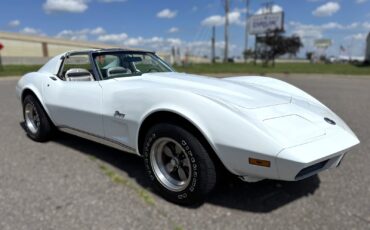 Chevrolet-Corvette-1974-Coupe