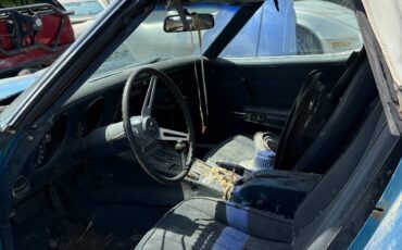 Chevrolet-Corvette-1974-Coupe-3