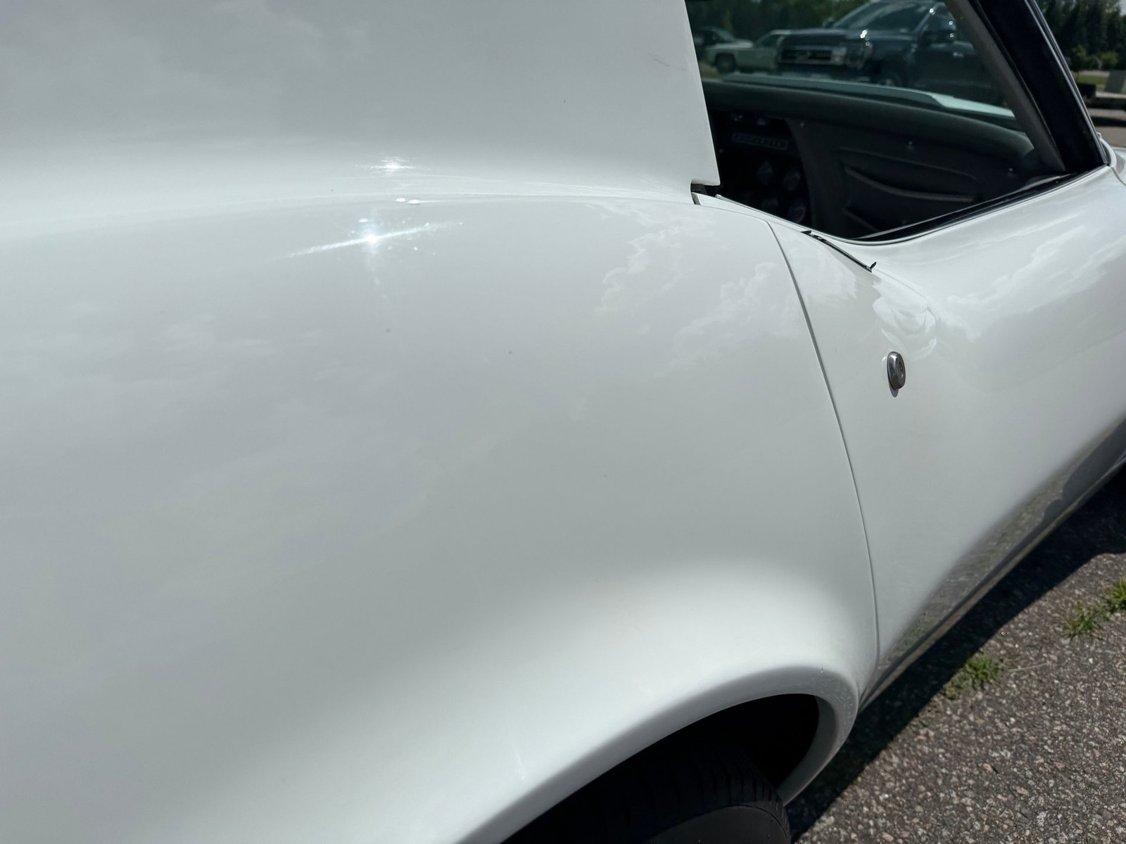 Chevrolet-Corvette-1974-Coupe-38