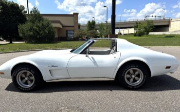 Chevrolet-Corvette-1974-Coupe-4