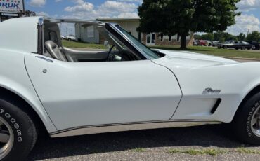 Chevrolet-Corvette-1974-Coupe-6