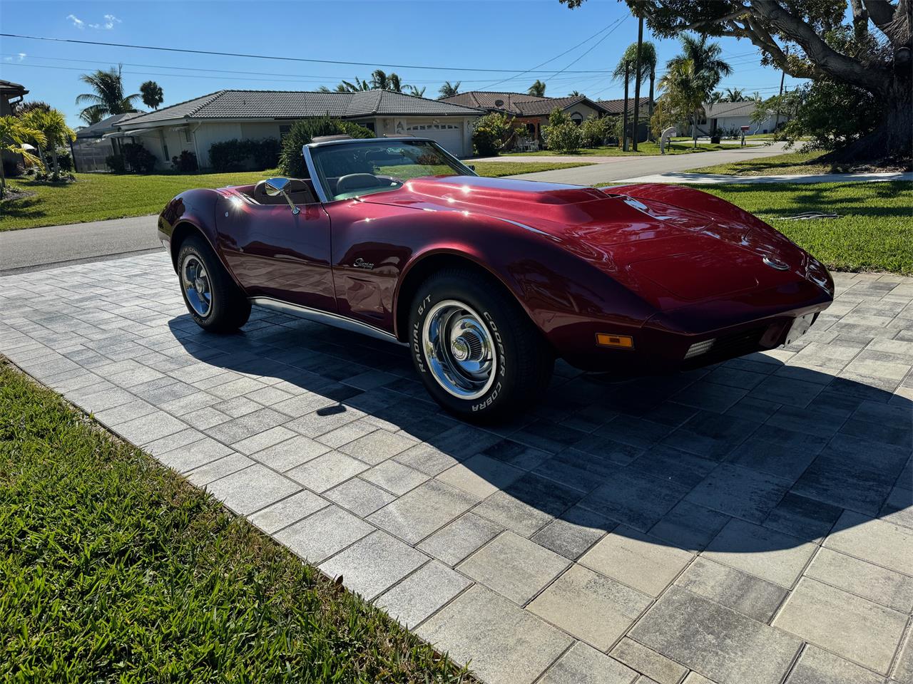 Chevrolet-Corvette-1974-Dark-Red-Tan-12