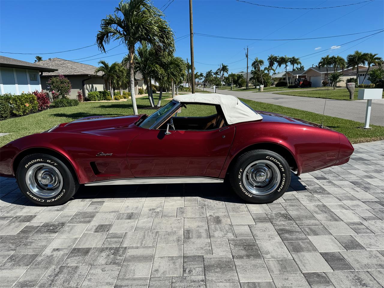 Chevrolet-Corvette-1974-Dark-Red-Tan-15