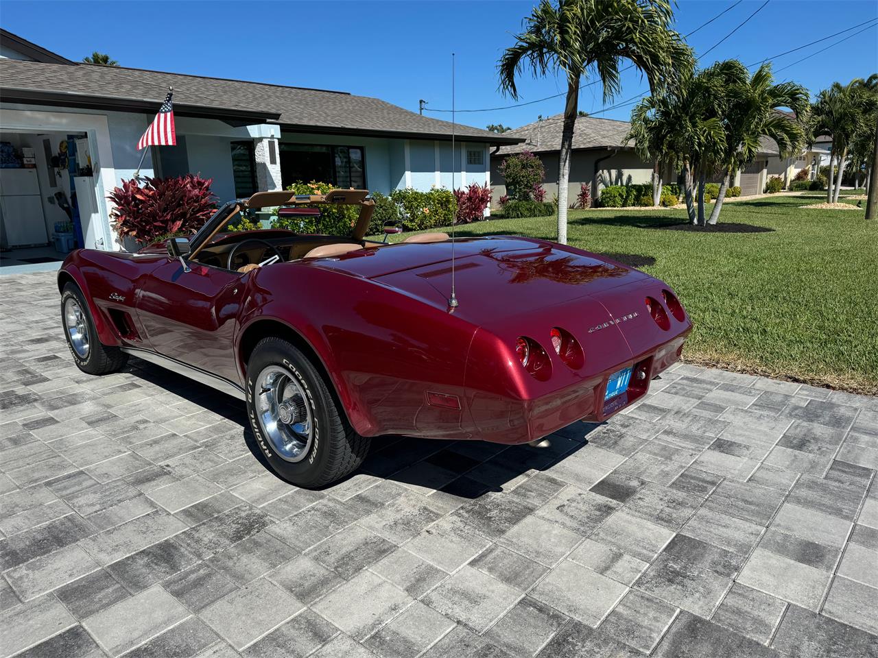 Chevrolet-Corvette-1974-Dark-Red-Tan-3
