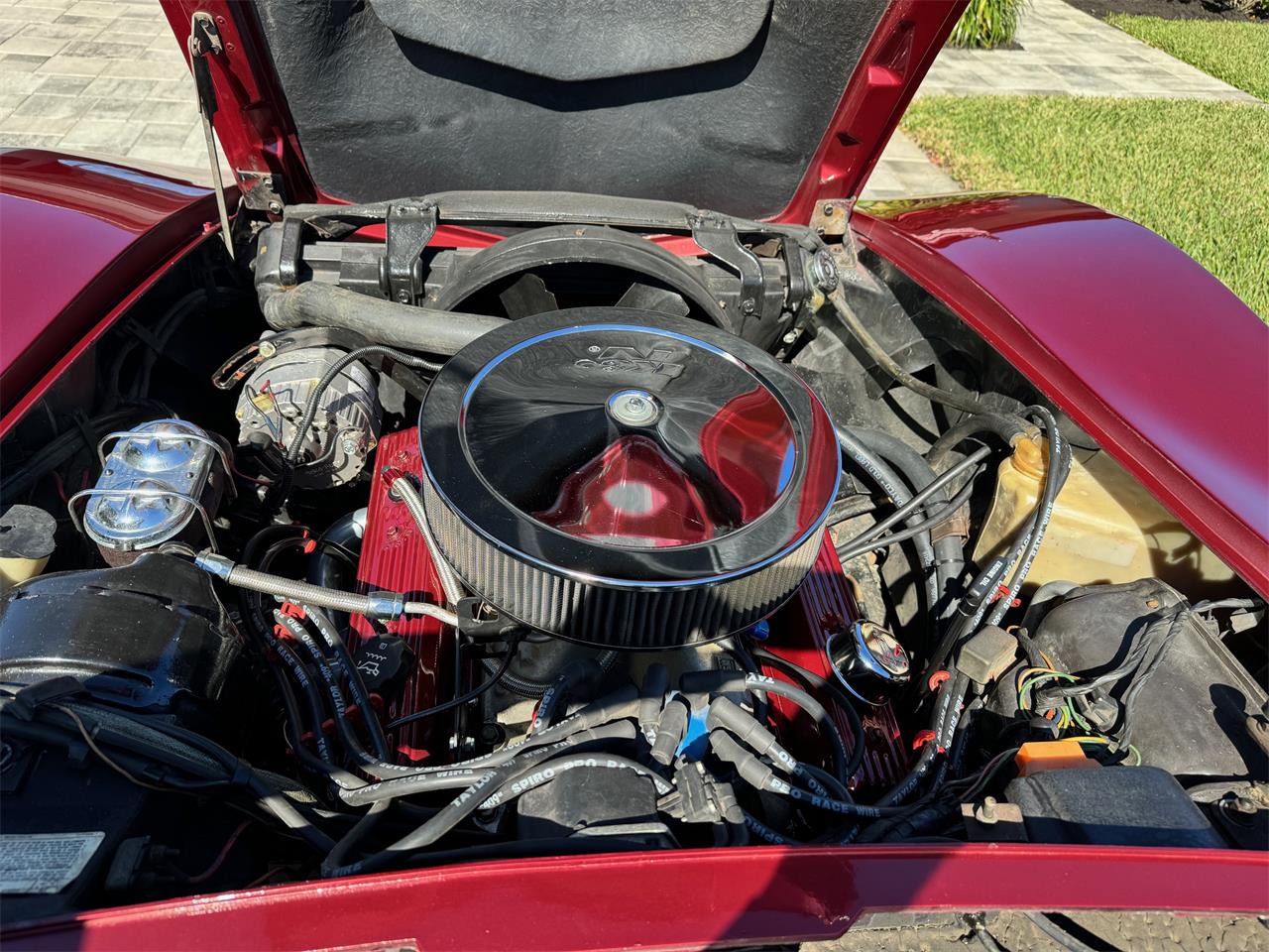 Chevrolet-Corvette-1974-Dark-Red-Tan-8