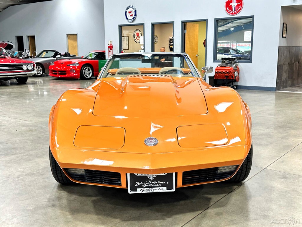 Chevrolet-Corvette-1974-Other-12