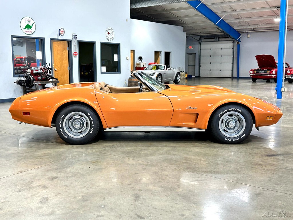 Chevrolet-Corvette-1974-Other-18